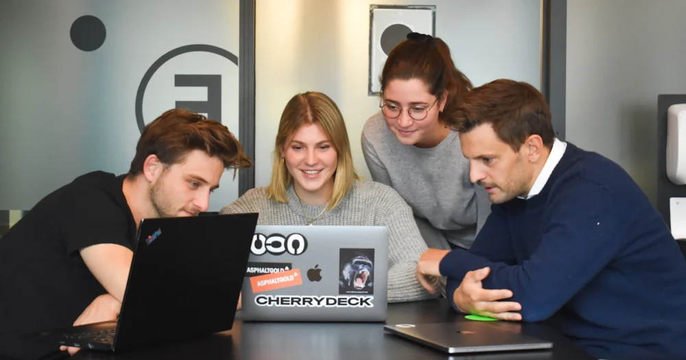 Chef och skyddsombud som arbetar tillsammans under BAM via Teams